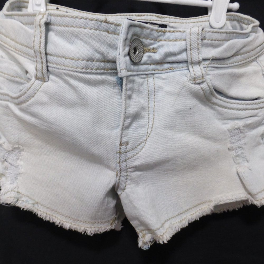 STREETWEAR SOCIETY, size 3, faded denim shorts EUC